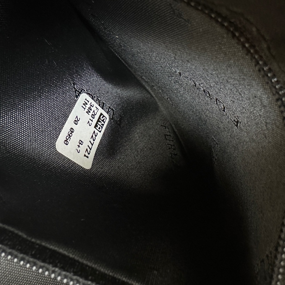 FURLA black patent leather and lambswool shoulder bag EUC - Picture 15 of 16